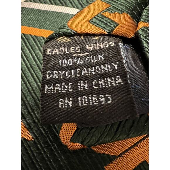 Univ. of TN Official Licensed Collegiate Men's Neck Tie - Picture 10 of 11